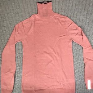 Men's small Collision turtle neck.